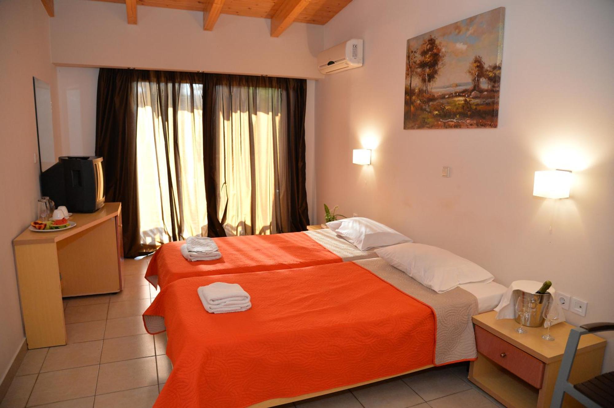 Heleni Beach Hotel Ialysos  Ruang foto